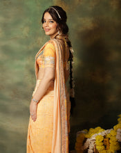 Load image into Gallery viewer, Gulmora Kali Saree