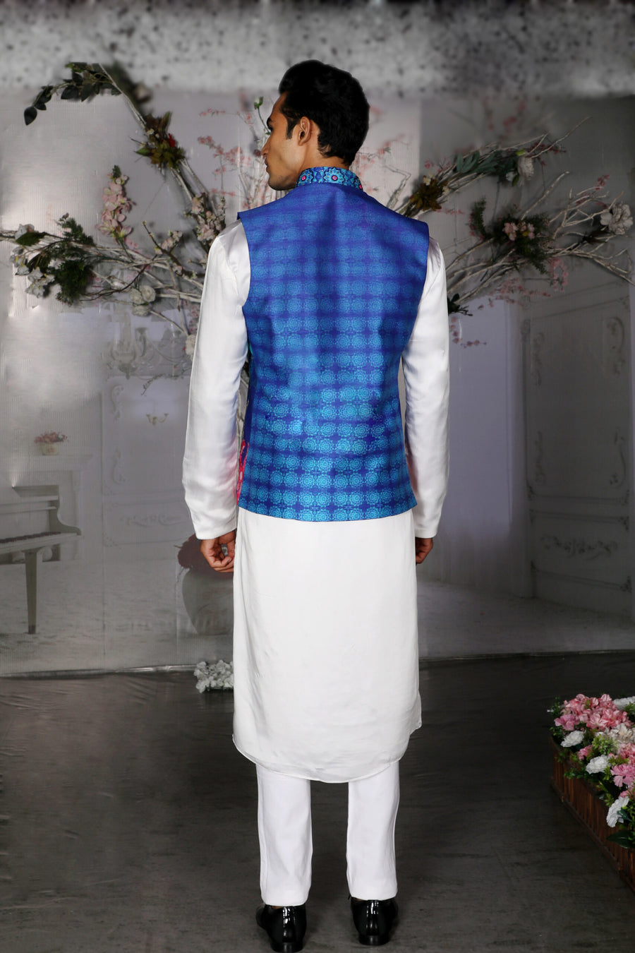 The Kovaltio Cowl Kurta and Kapu Bandi - Archana Kochhar India